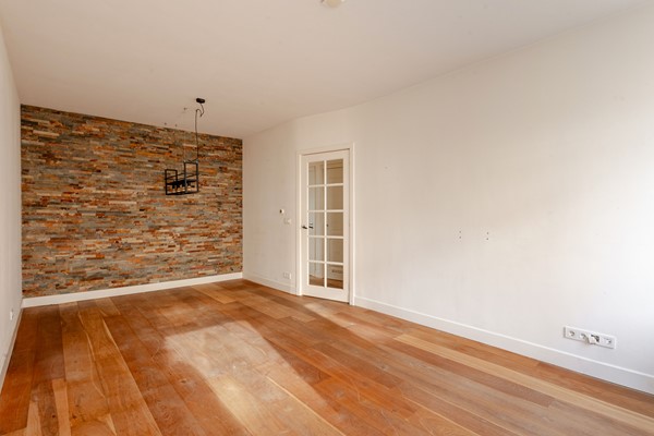 Medium property photo - Hoenderloostraat 94, 2573 RP Den Haag